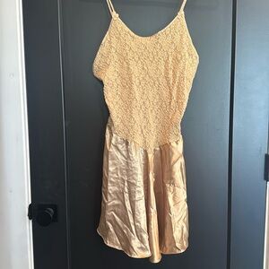 Cinema Etoile Vintage Sleepwear Lace Top Satin Circle Skirt Bottom Size XL